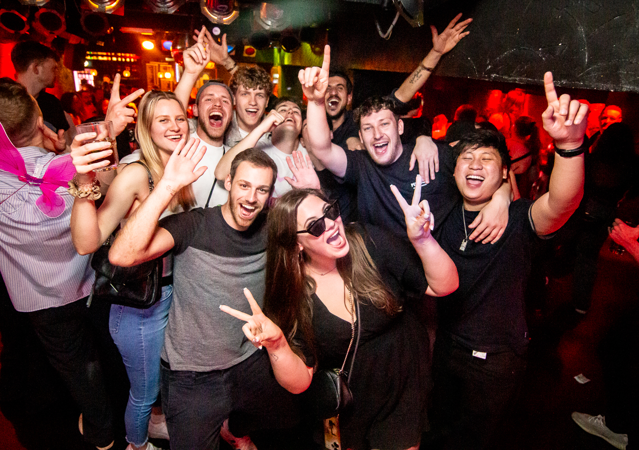 🔥 DOWNTOWN Sleep less. Party more!🔥